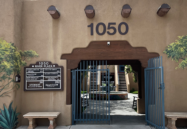 Stewart Title & Trust of Tucson - River Road
