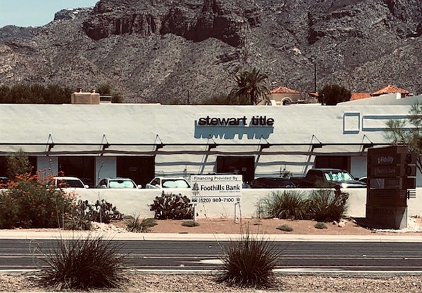 Stewart Title & Trust of Tucson - Gallery Row