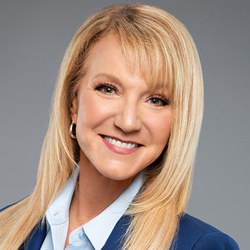 Lauren Smith, Stewart Title of Tucson의 사업 개발 책임자